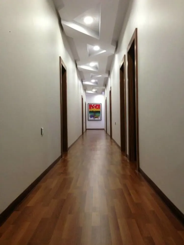 Golden Silk Road Hotel يانغون